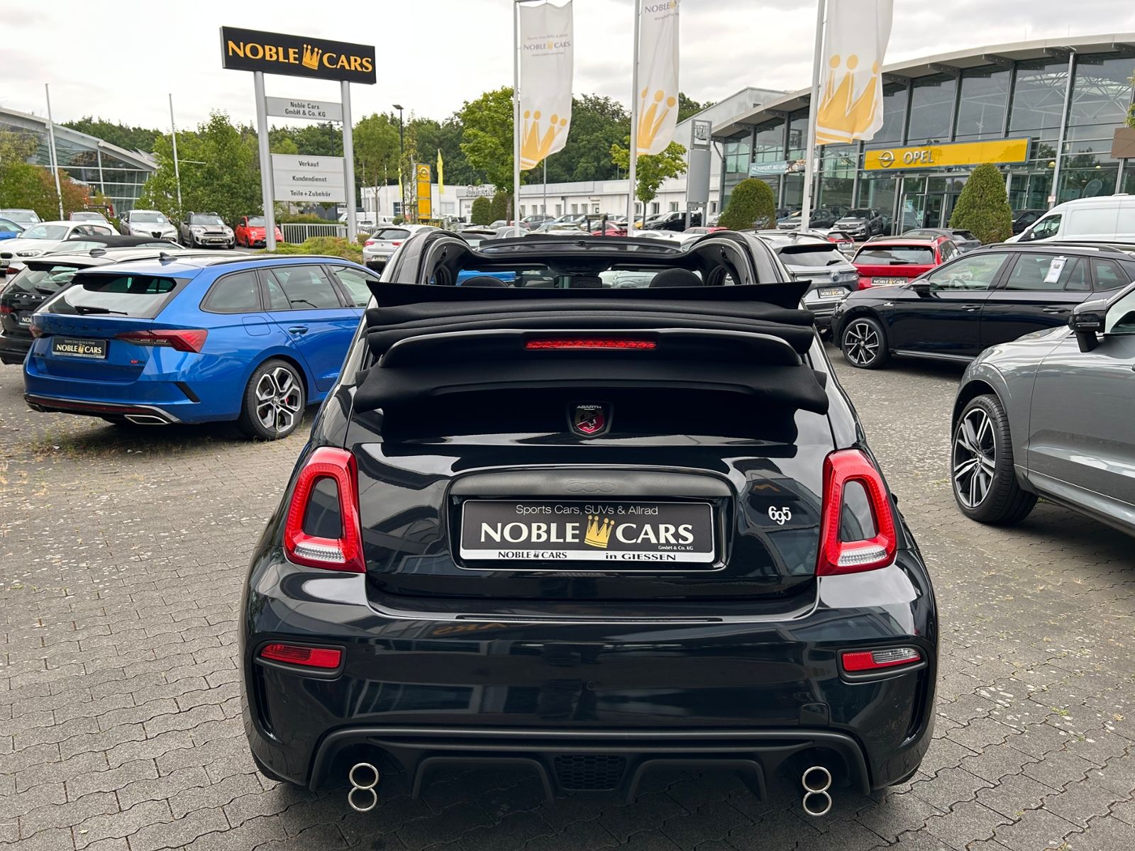 Fahrzeugabbildung Abarth 695 C KLIMA NAVI ALU 17 "  Nur  1450  km