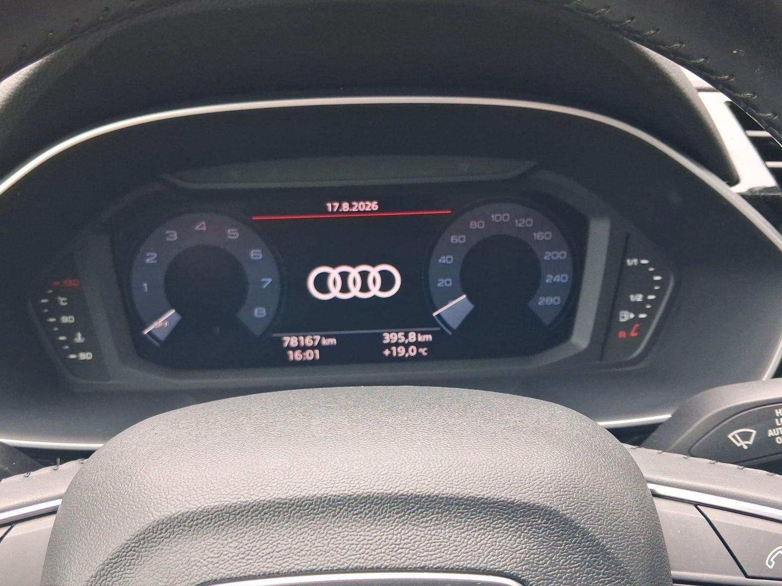 Audi Q3 45 TFSI Q AHK PANO MATRIX BuO NAVI+