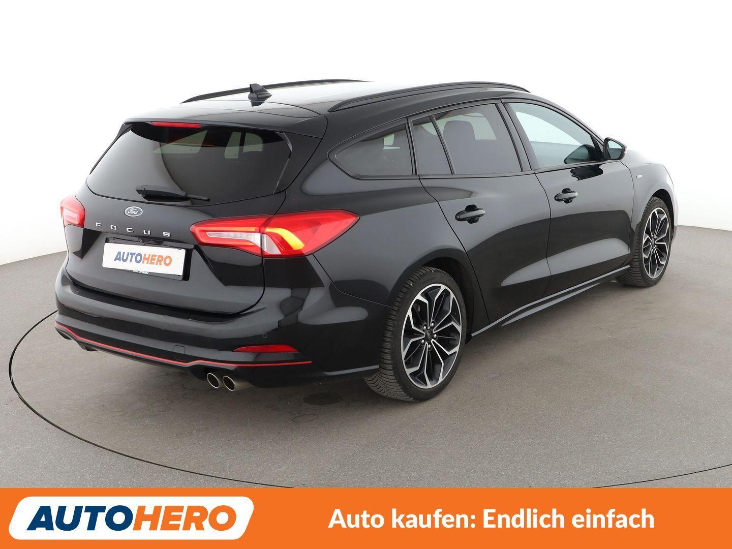 Ford Focus 1.5 EcoBoost ST-Line*NAVI*LED*SPUR*PDC*SHZ