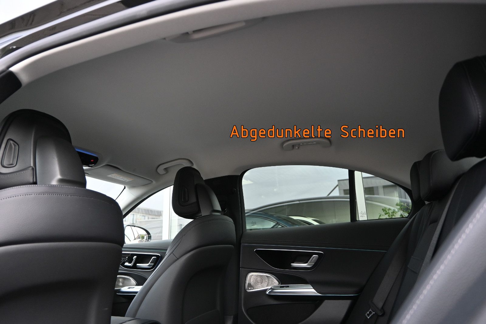 Fahrzeugabbildung Mercedes-Benz E 200 Lim. Exclusive Premium °ACC°AHK°BURMESTER°