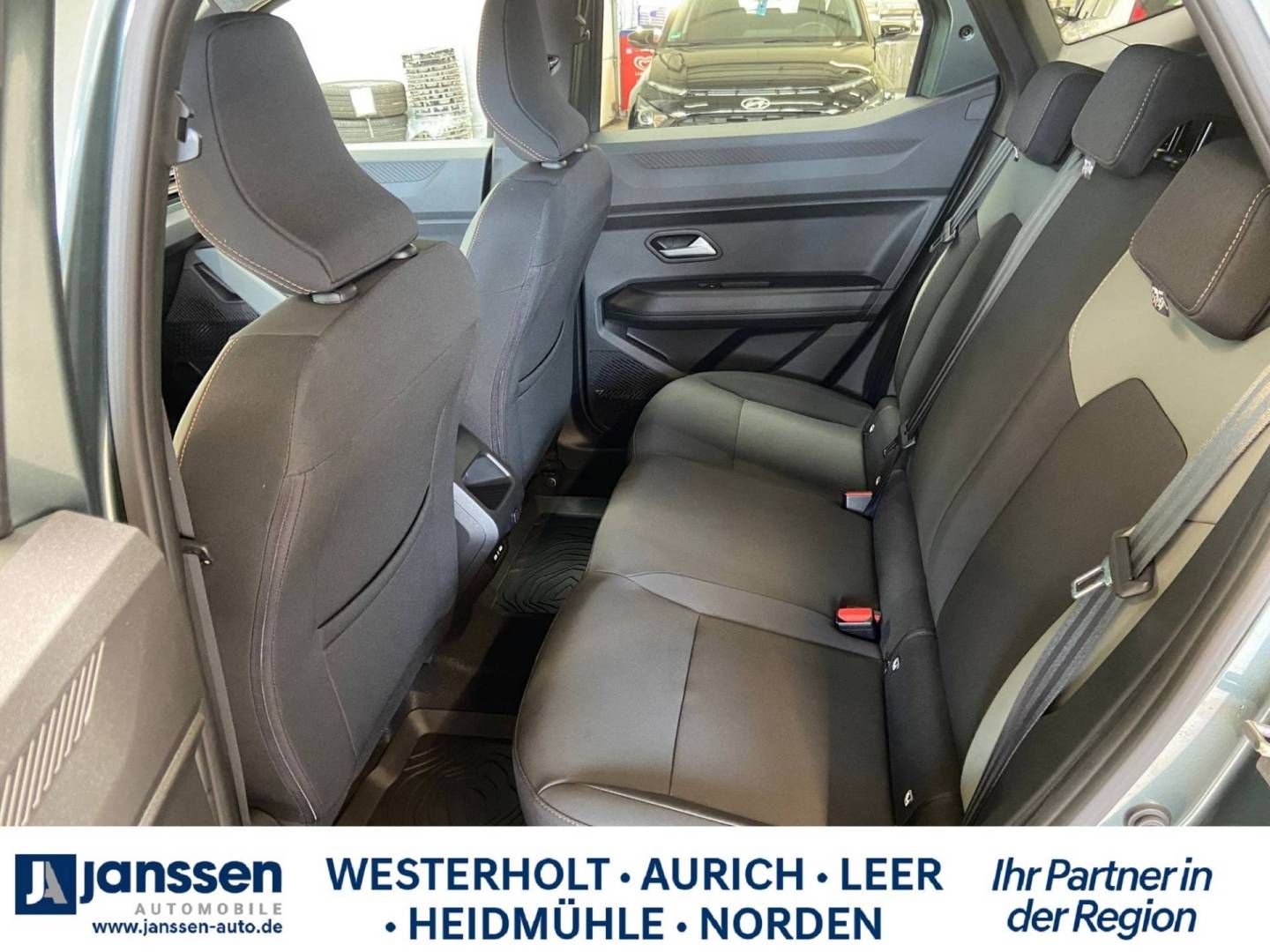 Fahrzeugabbildung Dacia Neuer DUSTER Extreme TCe 130 4x4