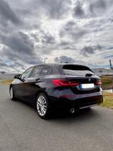 BMW 118i / Automatik / CarPlay / Top Zustand - BMW 118 in Bremen