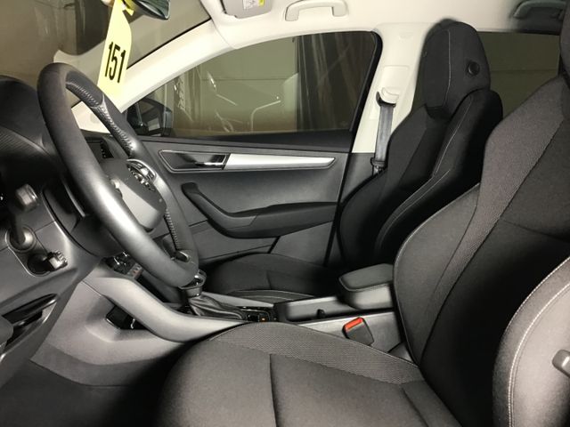 Fahrzeugabbildung Skoda Karoq Selection 1.5 TSI DSG/ACC/SmartLink/LED