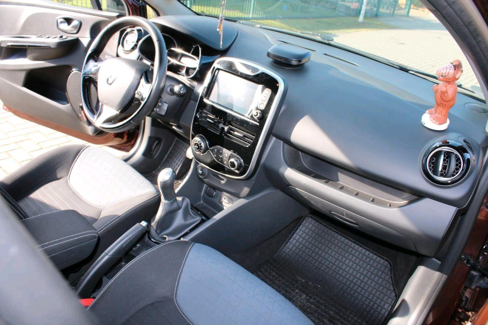 Renault Clio 2015 — фото 10