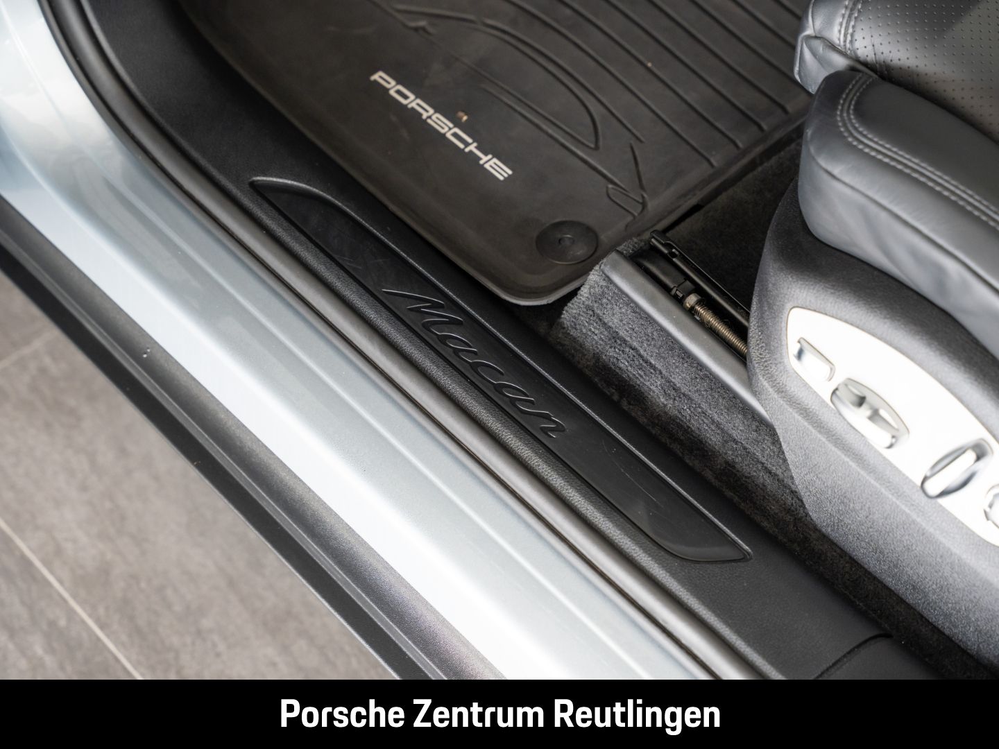 Porsche Macan Sportabgas Standheizung Surround View BOSE foto 18