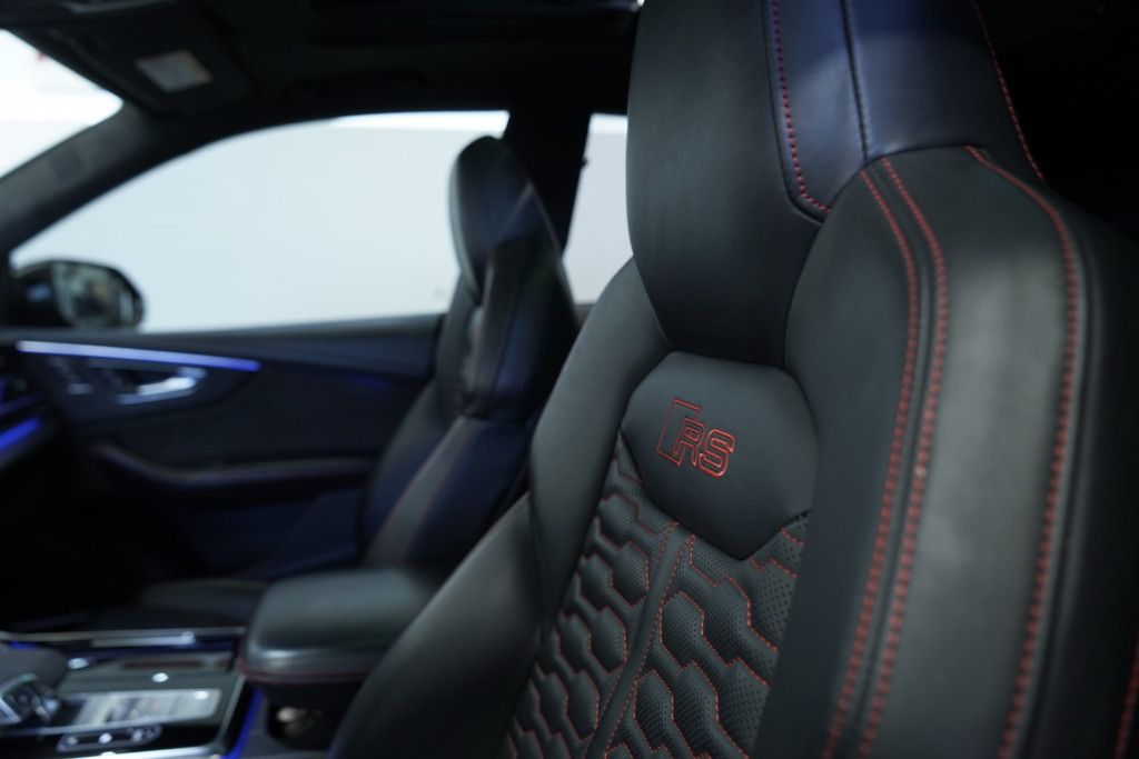 Audi Rsq8