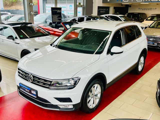 Volkswagen Tiguan Highline 2.0 TDI 4Motion|DSG|NAVI|LED|