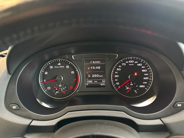 Audi Q3 Sport *Klima*Navigation*AHK*