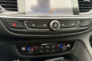 Opel Insignia - 11