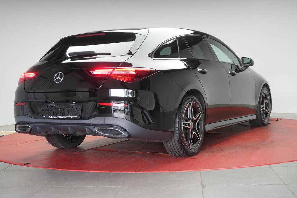 Mercedes-Benz CLA 220 Shooting Brake