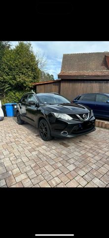 Nissan Qashqai Tekna 1.6dci 360, 4x4, Led...