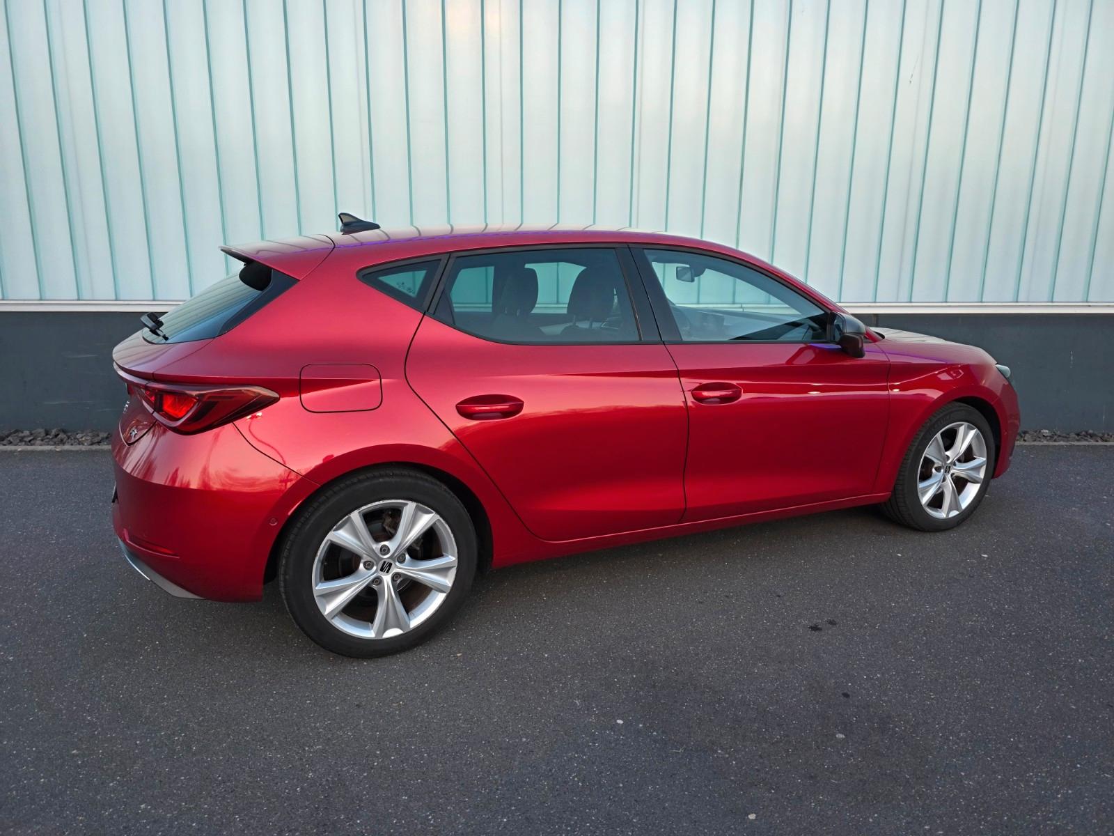 Seat Leon 1.5 eTSI DSG FR/LED/Navi/AHK/ACC/APS/8fach