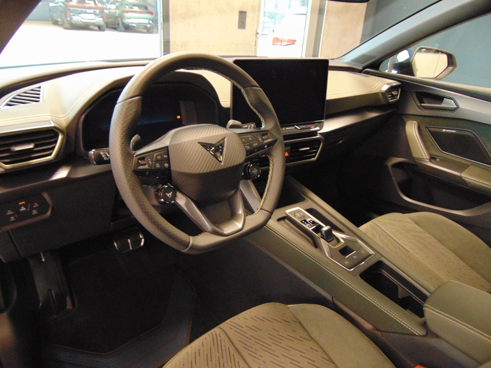 Cupra Leon Sportstourer 2.0 TSI 4Drive VZ, миниатюра 7
