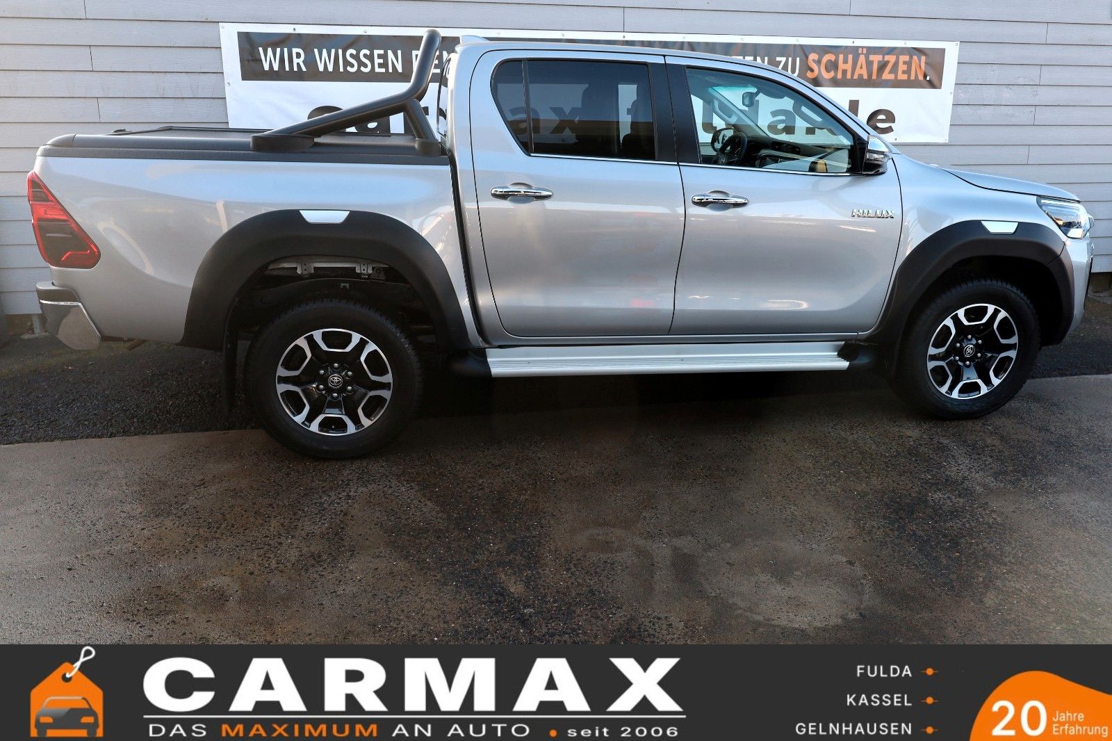 Fahrzeugabbildung Toyota Hilux 2.8 Executive,Navi,LED,Rollo,Rollbügel,AHK