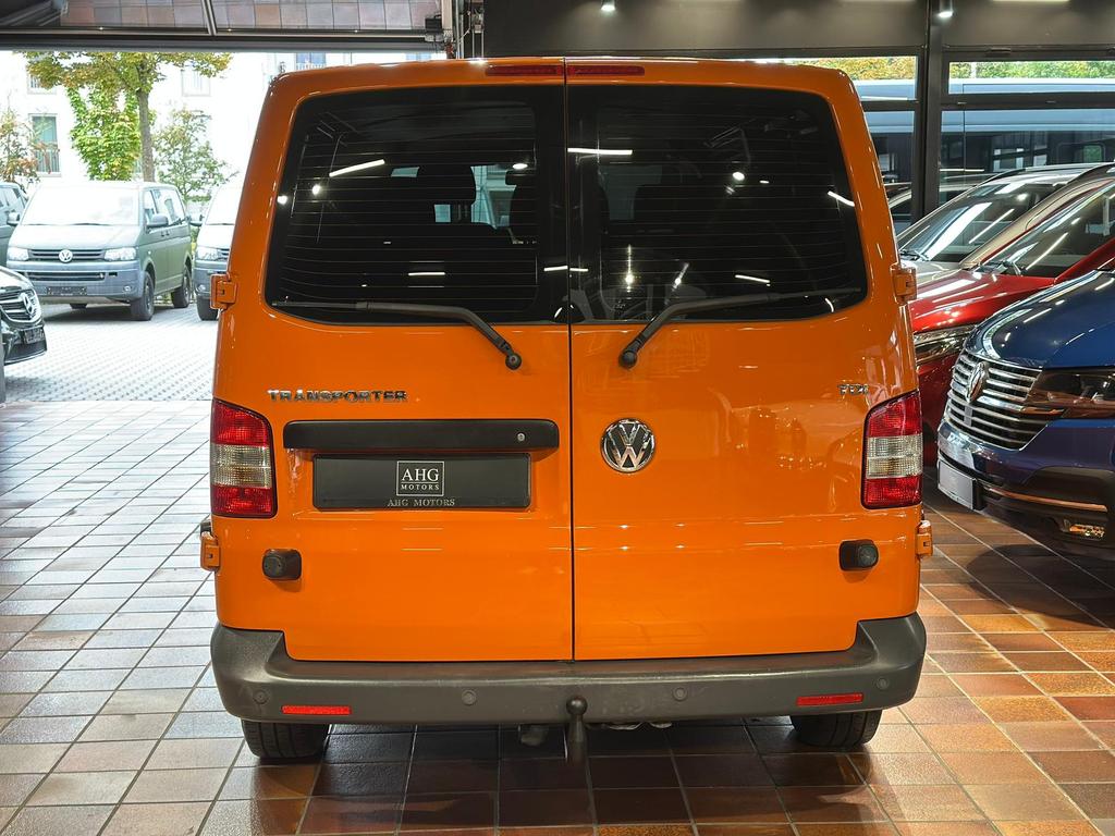 Volkswagen T5 Kombi