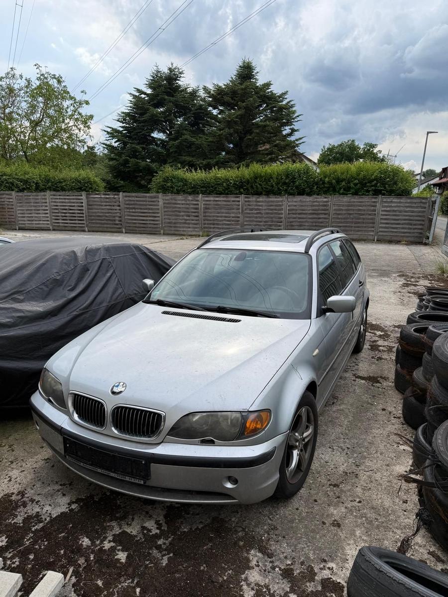 BMW 320