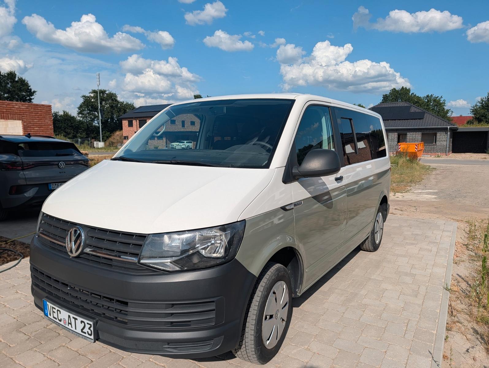 Volkswagen T6 Transporter Kombi