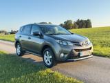 Toyota RAV 4 2.2 AHK 110 kW 4x4 AWD Diesel Edition - Toyota RAV 4 mit Diesel-Antrieb: Allradantrieb, Geländewagen