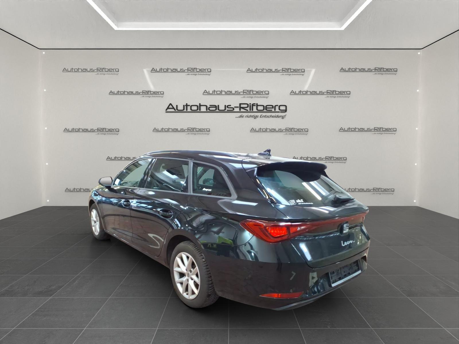 Seat Leon 2.0 TDI DSG Style/ACC/KEYLESS/MATRIX/KAMERA