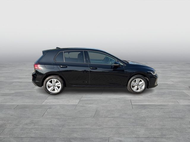 Golf VIII LIFE 1.5 TSI DSG STANDHZG NAVI APP-CON