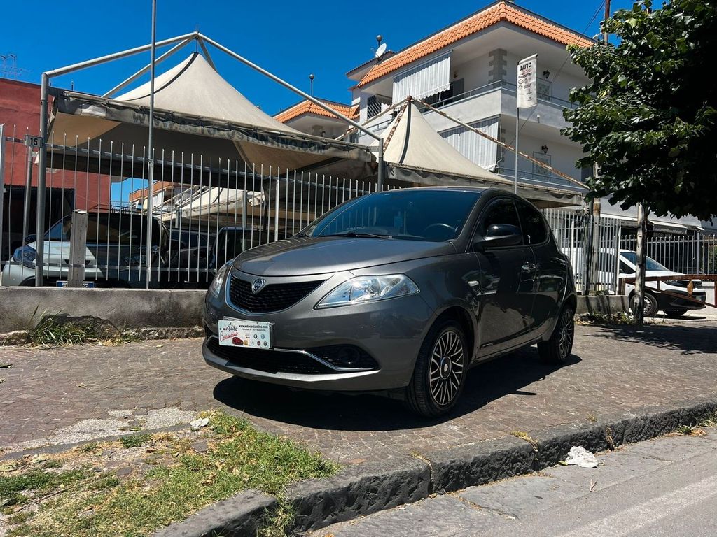 Image of Lancia Ypsilon