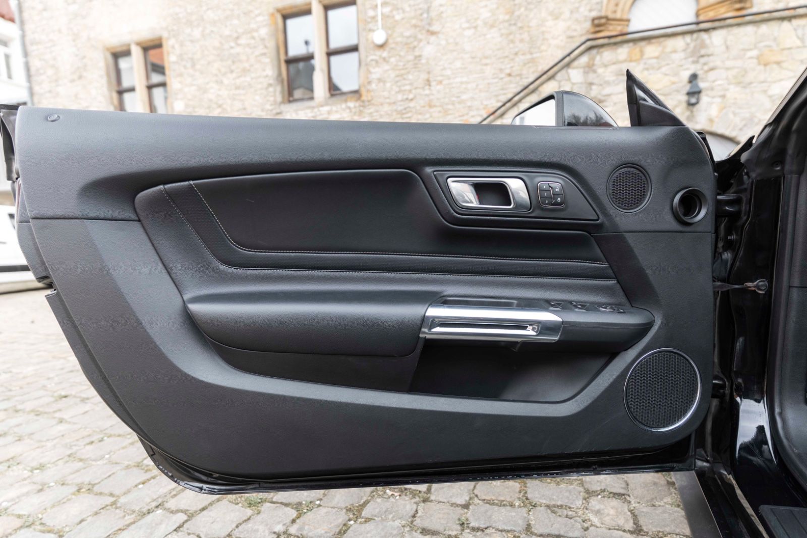 Fahrzeugabbildung Ford Mustang Kabrio GT 5.0L ACC LED KAM NAV SHZ/K
