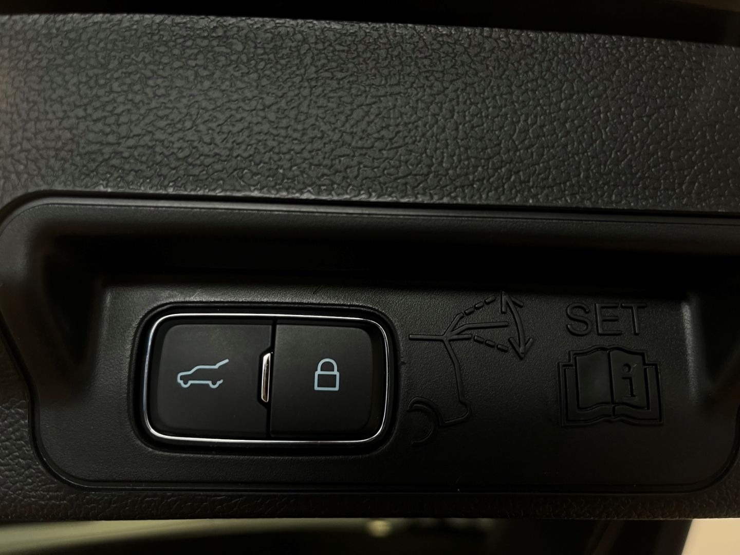 Fahrzeugabbildung Ford Explorer ST-Line, Panoramadach, B&O, Memory, Sit