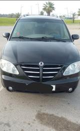 Ssangyong Rodius - schwarze Ssangyong Rodius