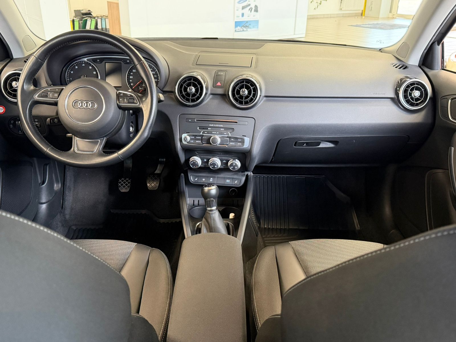 Fahrzeugabbildung Audi A1 Sportback 1.4 TFSI NAVI