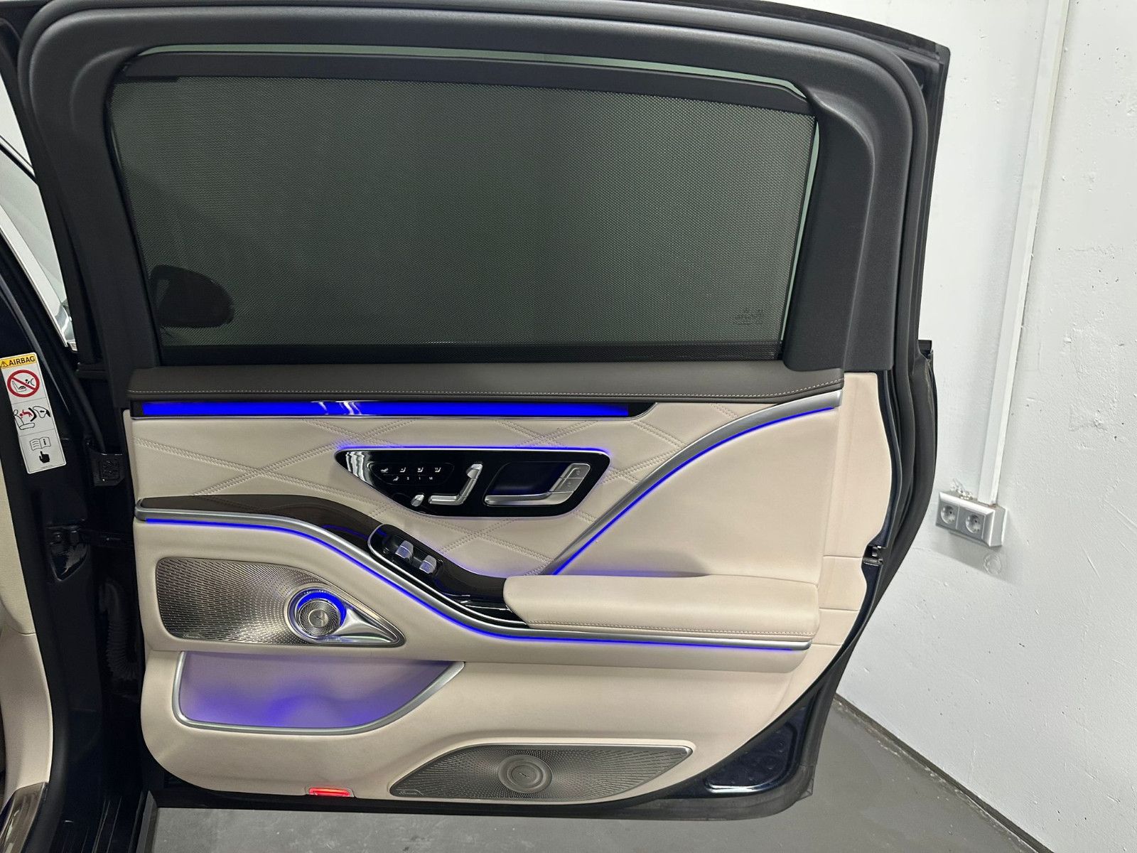Fahrzeugabbildung Mercedes-Benz S 680 Maybach 4MATIC *PANO*Klapptisch*FIRSTCLASS