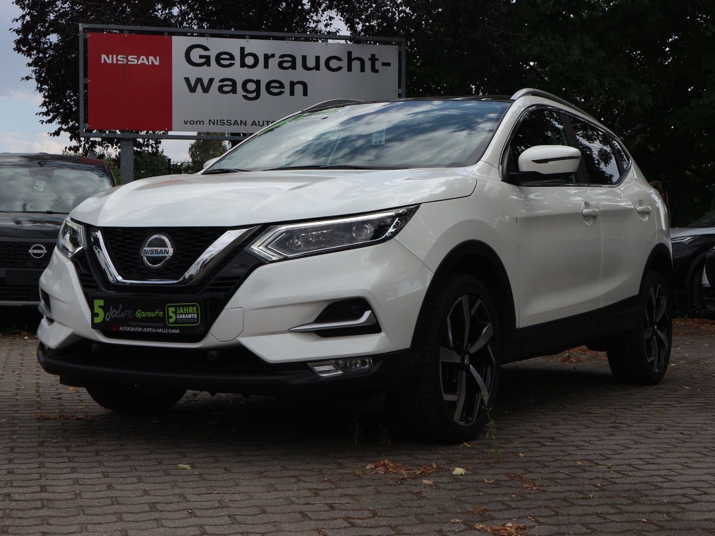 Nissan Qashqai 1.3 DIG-T Akari Panorama 360° LED imagem 2