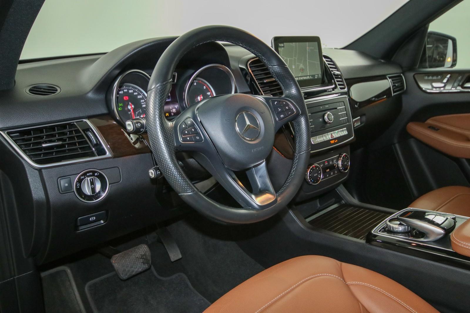 Mercedes-Benz GLE 350 d 4Matic AMG Line Luft Pano Leder 360K