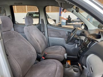 Toyota Yaris 1.3 linea sol *Klima*TÜV0826*AHK*