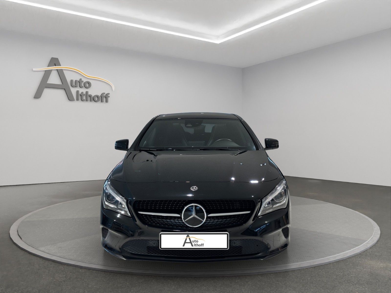 Mercedes-Benz CLA220d 4M SB 2.HD DSG ACC LED PANO NAV PARK SHZ foto 2