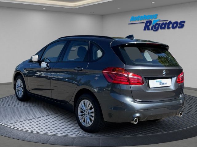 Fahrzeugabbildung BMW 218 Active Tourer d Adnantage Autom. Navi, Einpa
