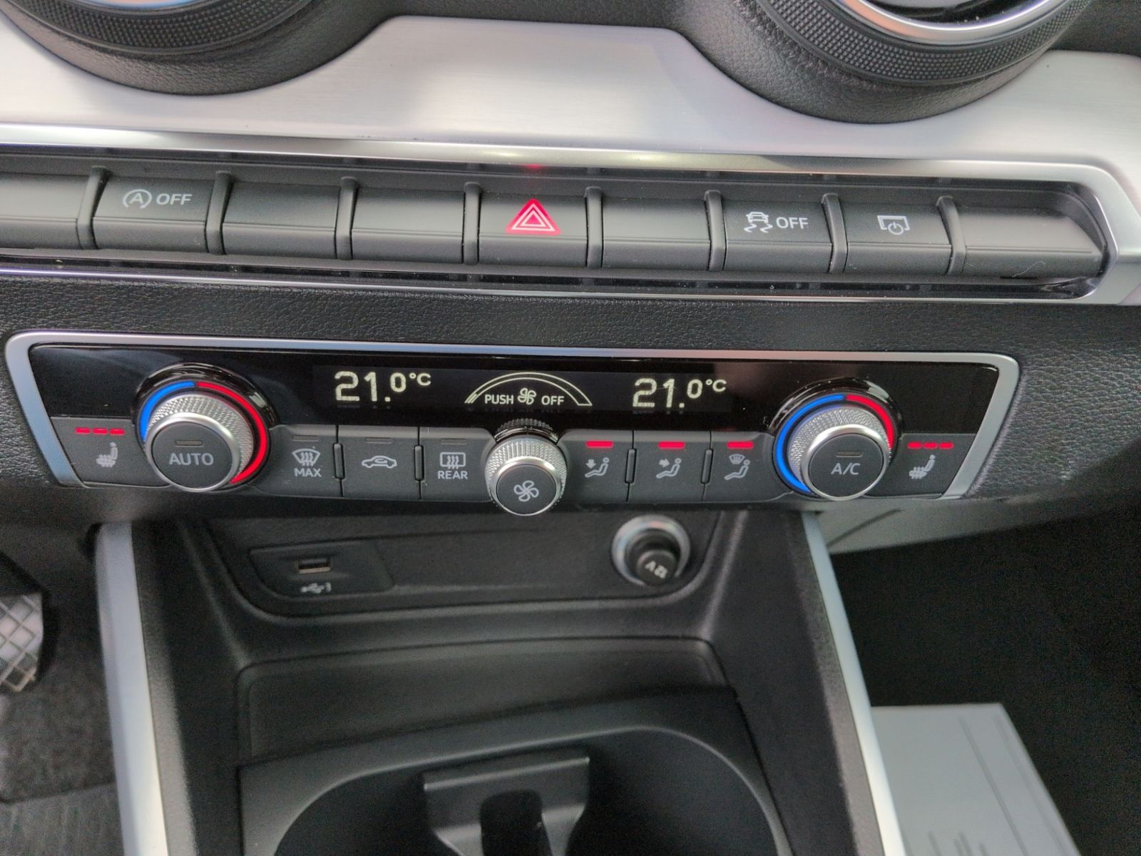 Q2 Design 30 TDI S tronic LED+GRA+PDC+SHZ