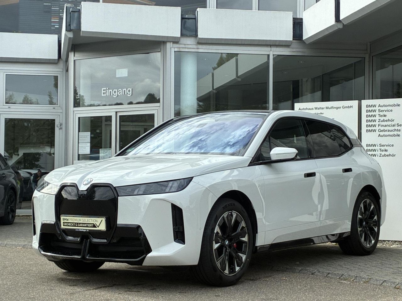 BMW iX x60 M Sport Pro IntAktivLenk.Sitzbel.Sky AHK foto 2