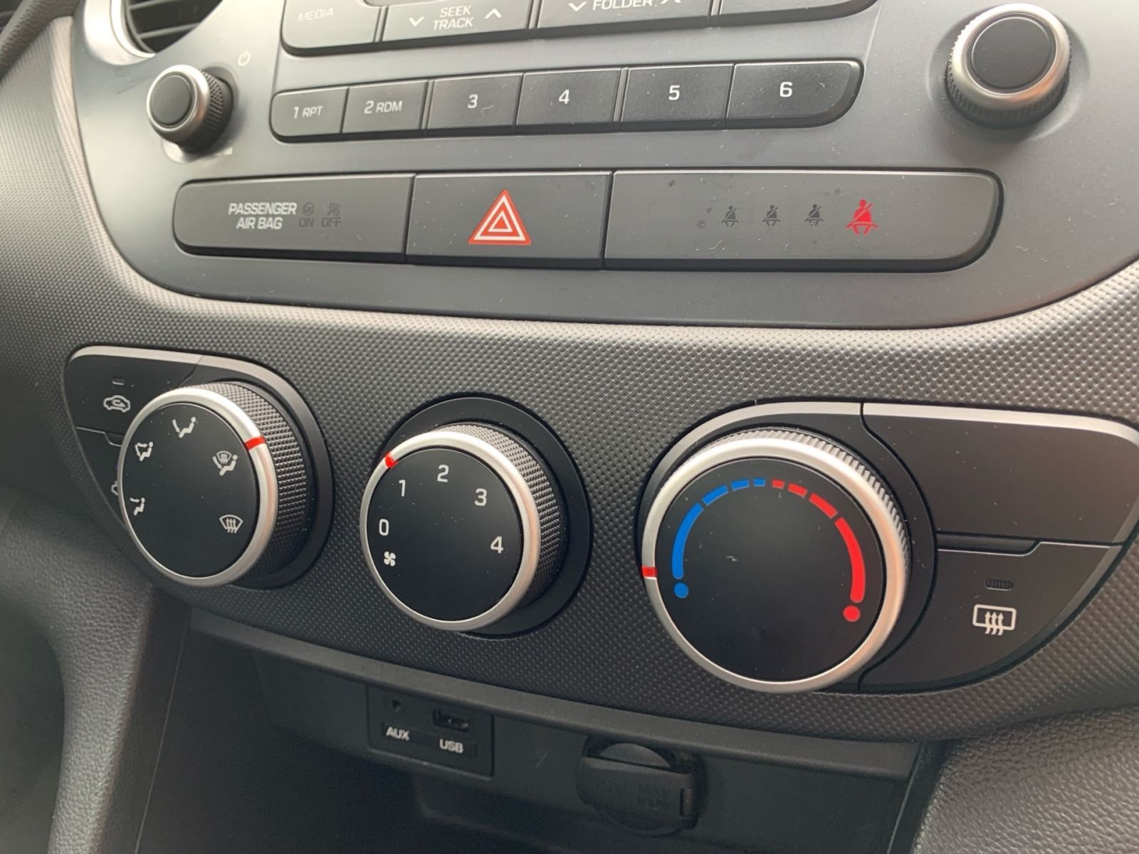 Fahrzeugabbildung Hyundai i10 1.0 Classic