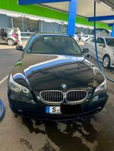BMW 525i A touring -