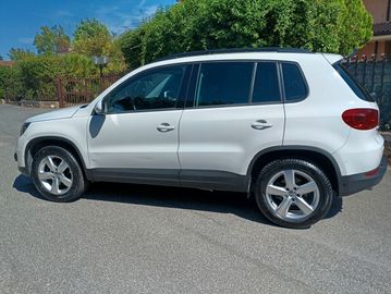 Volkswagen Tiguan - 2