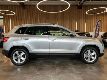 Skoda Karoq Style 4x4 *AHK*LED*Klima*SHZ*Navi*Kamera*