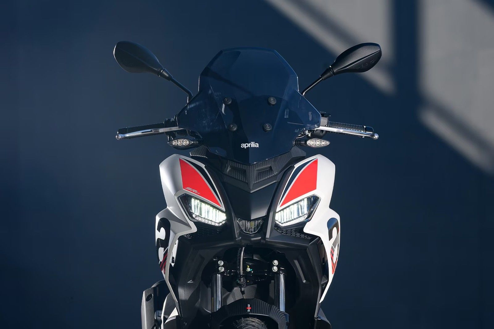 Fahrzeugabbildung Aprilia SR GT 125 S BIANCO MATT