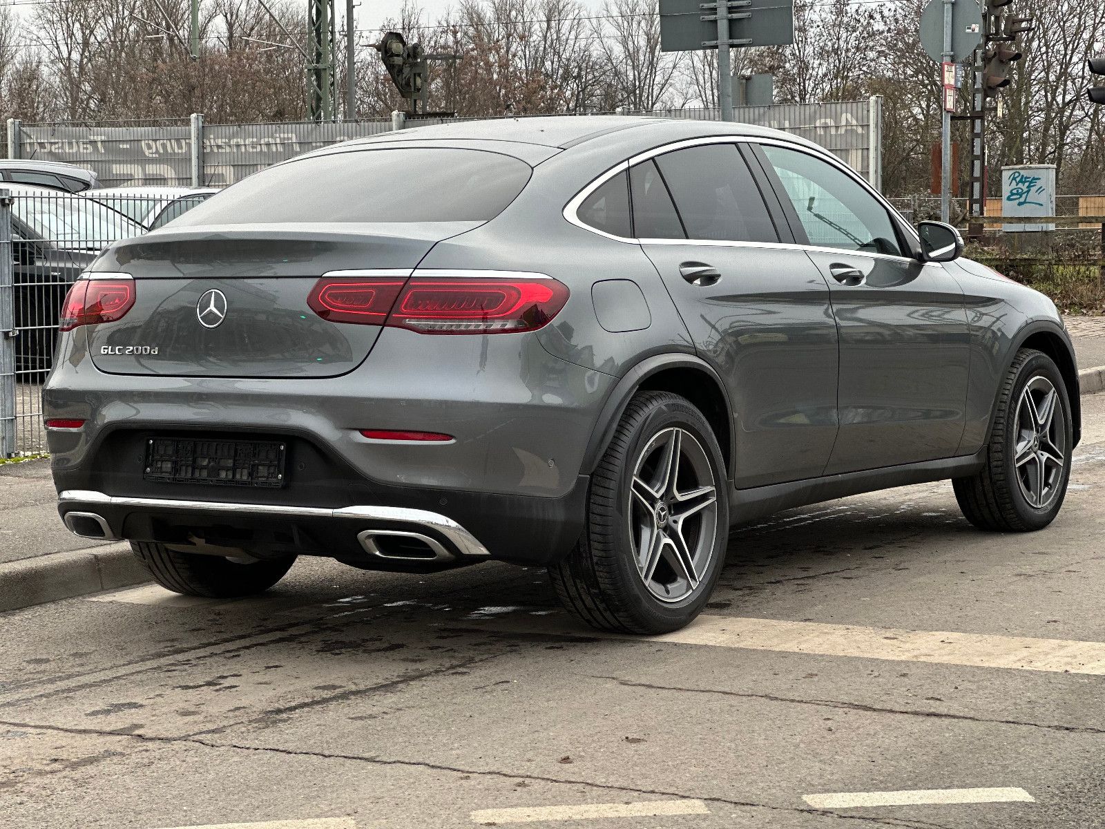 Fahrzeugabbildung Mercedes-Benz GLC 200 d 4 MATIC COUPE AMG PAKET*AHK+KAM*