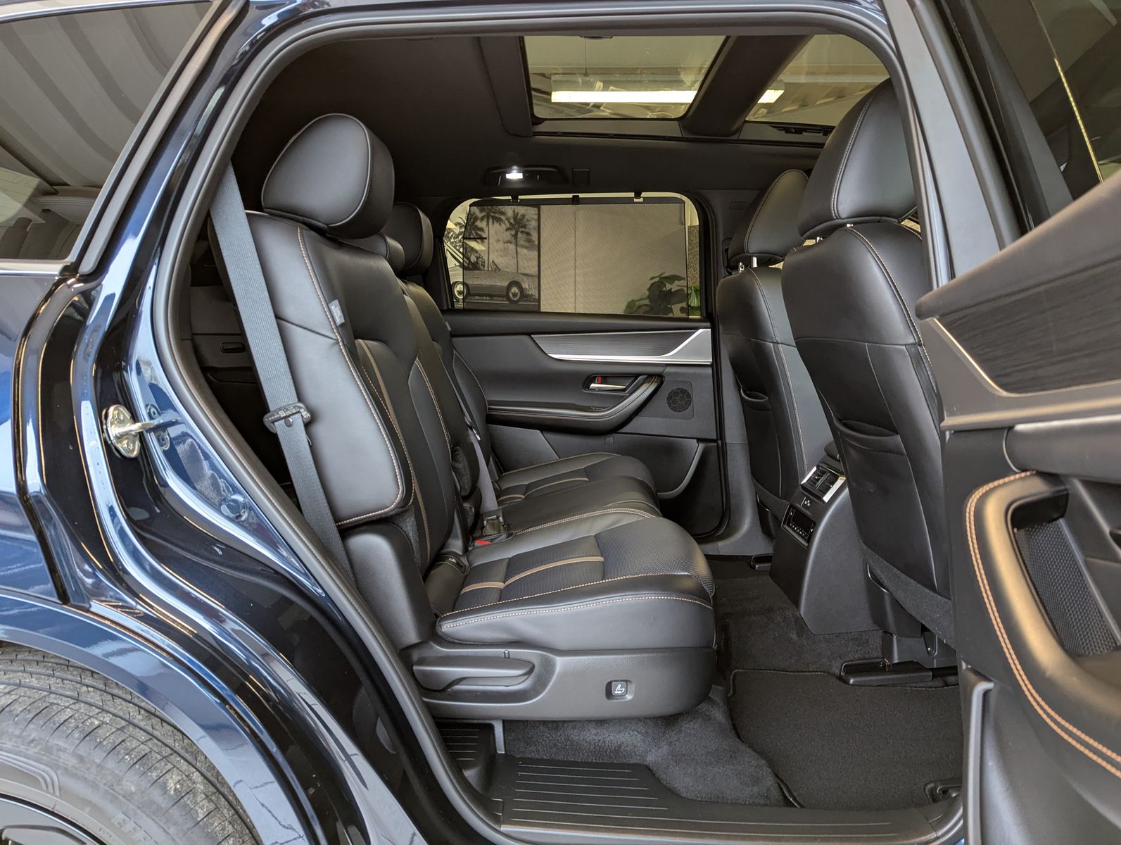 MAZDA CX-80 2.5SKYACTIV PHEV 327 HOMURA+ 7-Sitze Pano - Image 14