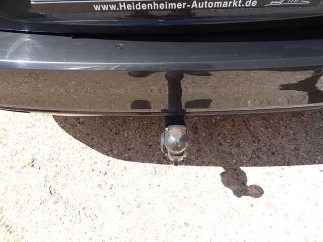 Fahrzeugabbildung Volkswagen Passat Variant Comfort/1.Hd/SitzH/AHK/59TKM/150P