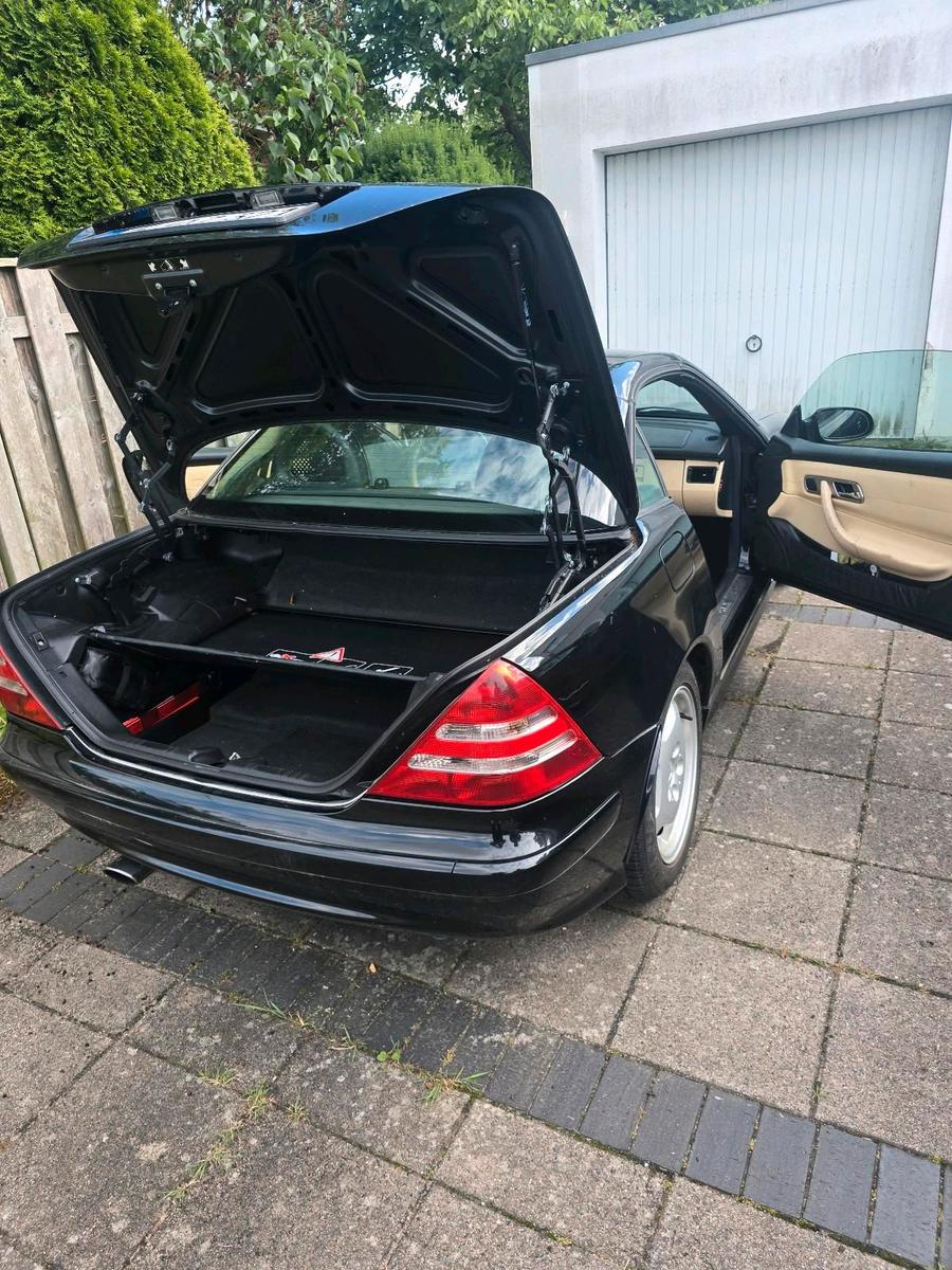 Mercedes-Benz SLK 200