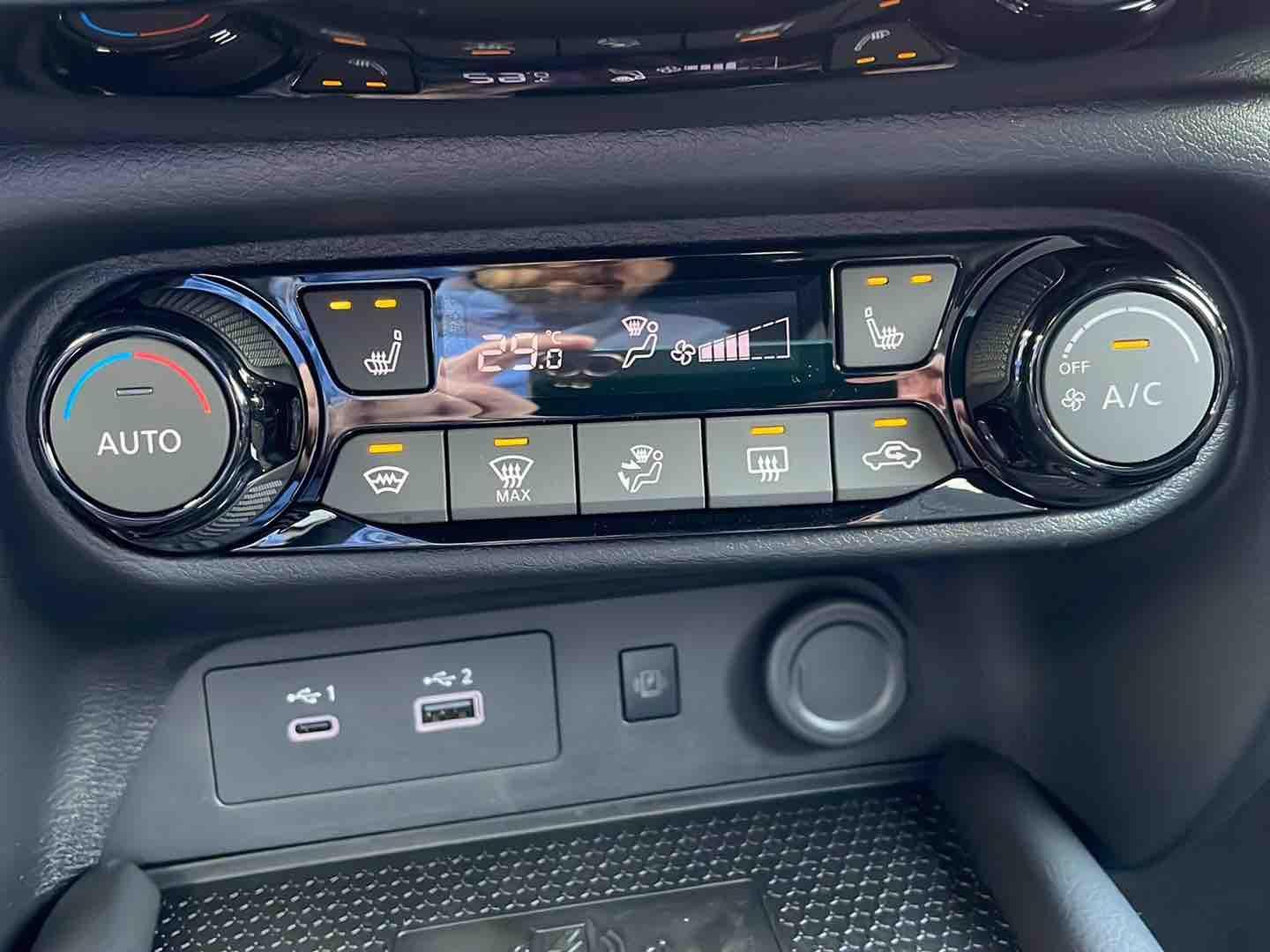 Nissan Juke 1,0 DIG-T Automatik Tekna, миниатюра 20