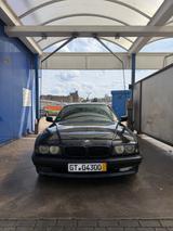 BMW 735i Auto V8 - schwarze BMW 735