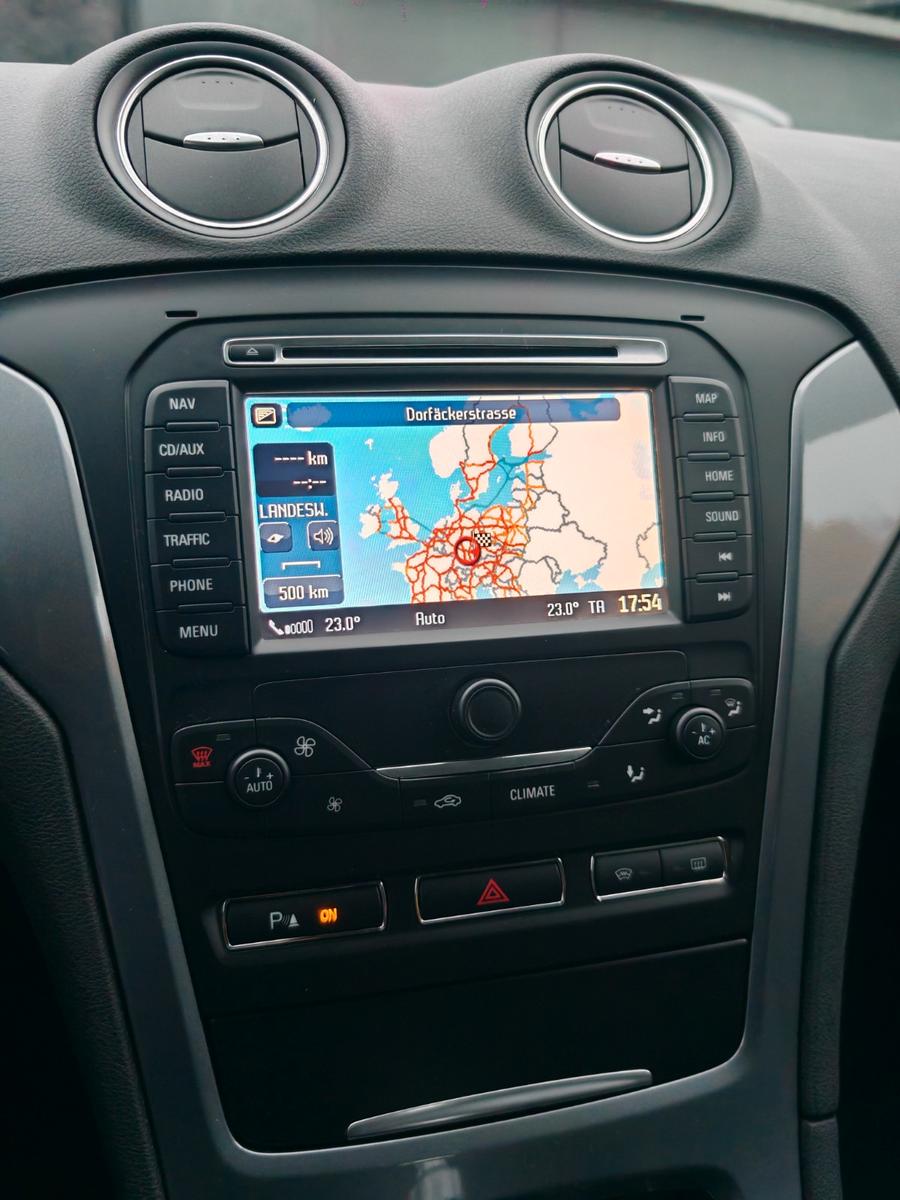 Ford Mondeo 2013 — photo 13