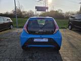 Toyota Aygo 1.0 x-play - Toyota Aygo (X): 1.0